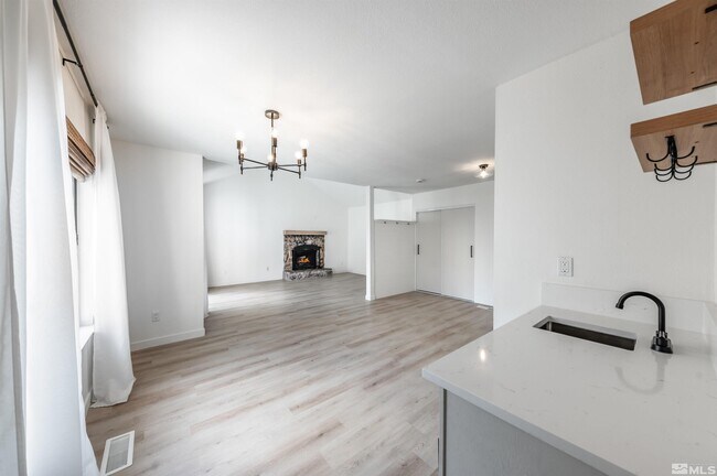 Building Photo - 1209 Searchlite Ct