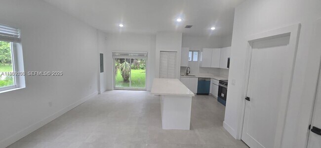 Foto del edificio - 141 NW 11th St