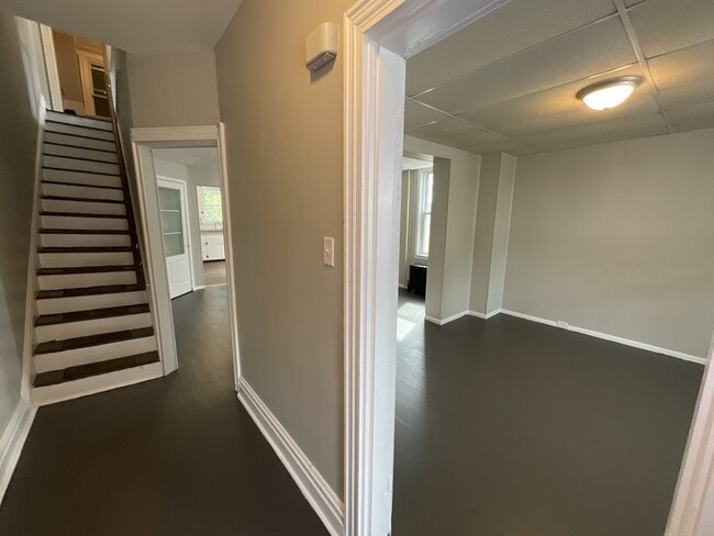Building Photo - 413 N Pitt St