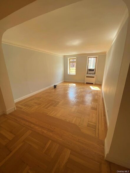 Building Photo - 57 Park Terrace W