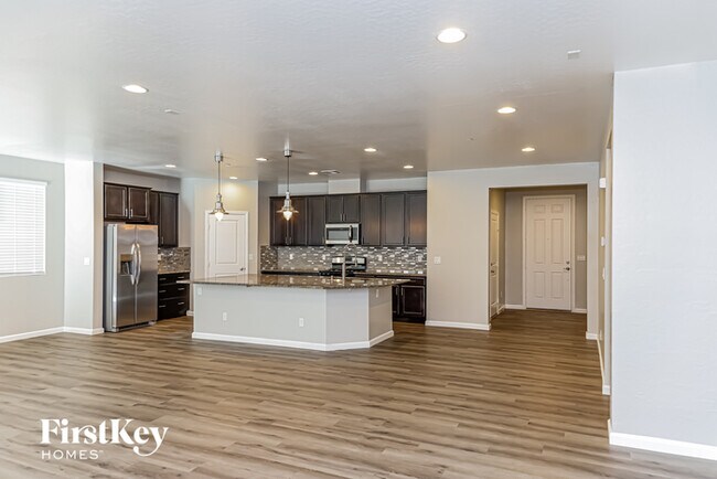 Building Photo - 909 Spring Tide Ave