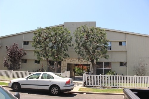 Building Photo - 3135 Durango Ave