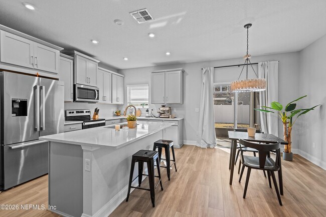 Foto del edificio - 12050 Calvesta St