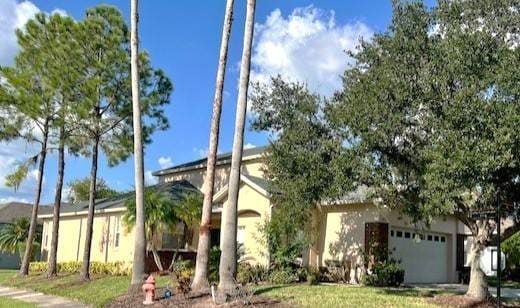 Building Photo - 7072 Lake Eaglebrooke Way