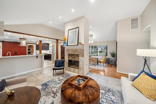 Building Photo - 1309 Martin St