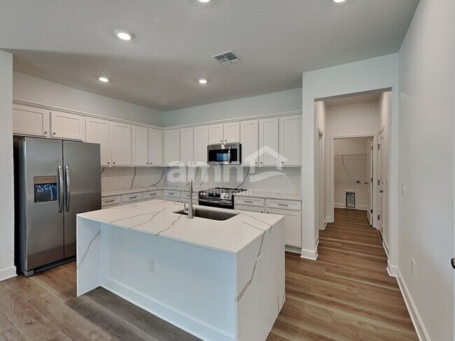 Foto del edificio - 2905 20th Ave W