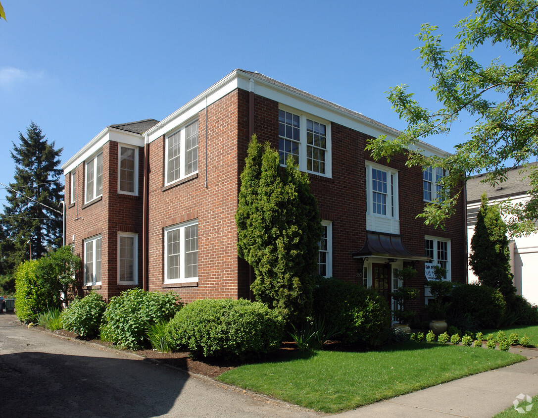 Primary Photo - 360 W 13th Ave