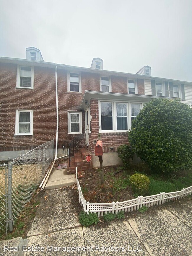 Foto del edificio - 3 br, 1.5 bath House - 555 Jansen Street
