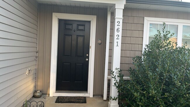 Building Photo - 2621 Tummel Ln