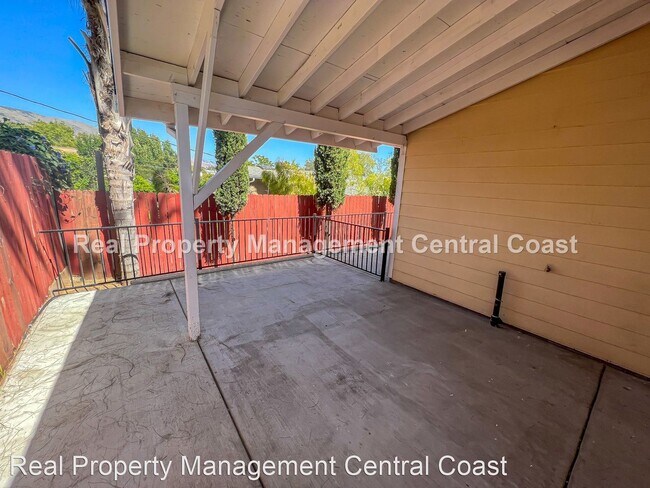 Building Photo - 1 br, 1 bath House - 2072-B Harris Street