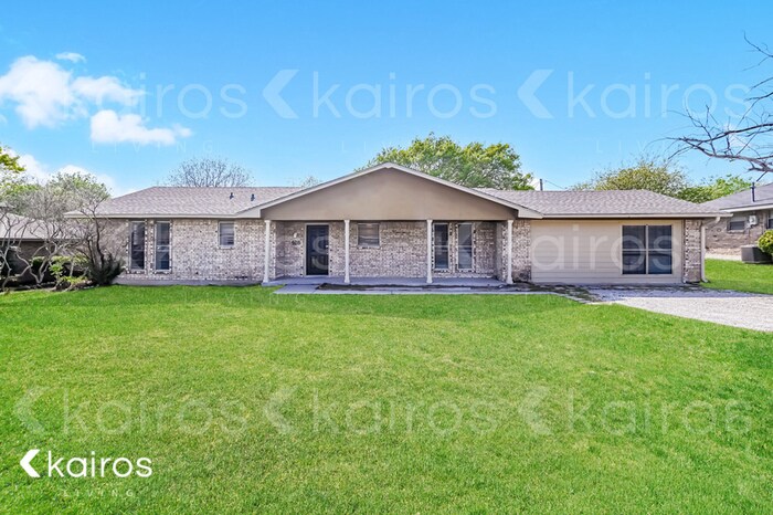 Primary Photo - 168 Creekview Drive E.