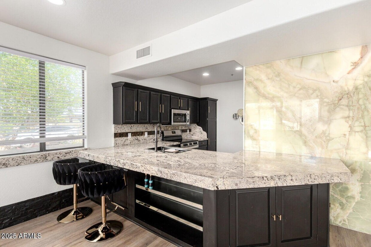 Foto principal - 21655 N 36th Ave