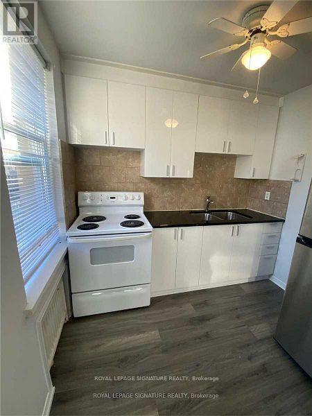 Building Photo - 16 Garden Pl