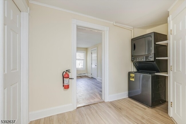 Building Photo - 7-12washington St