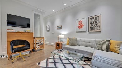 Building Photo - 418 7th St SE