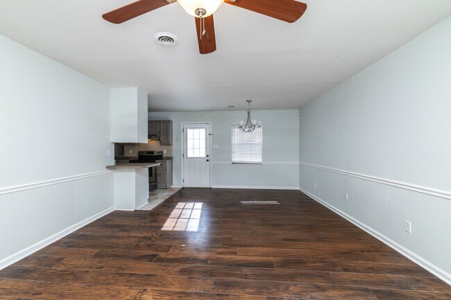 Foto del edificio - 928 Chip Cove Ln