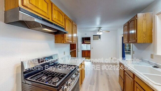 Building Photo - 292 Shahan Dr