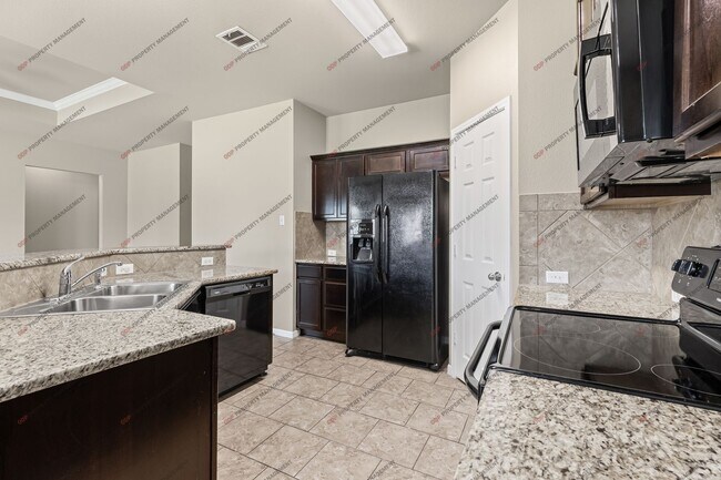 Foto del edificio - Move-In Ready! 3 Bed, 2Ba Home in Westfiel...