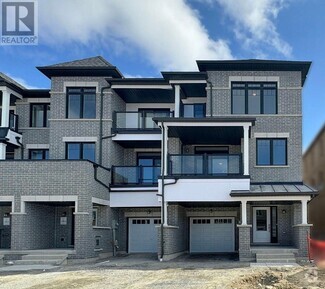 Building Photo - 2033 Cameron Lott Cres