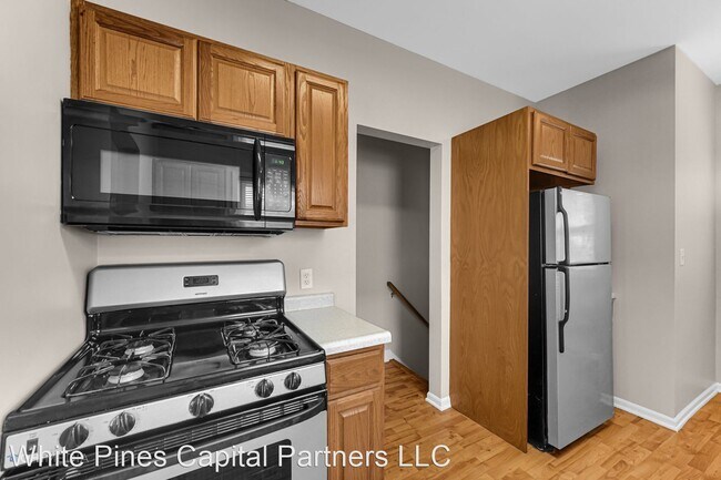 Building Photo - 3 br, 1 bath House - 7019 Maplewood Ave