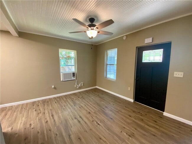 Foto del edificio - 1306 Perez St