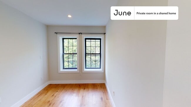 Building Photo - Room in Shared 5 bed/2 bath home