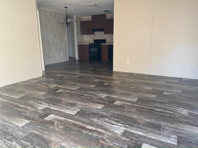 Building Photo - 360 SW 135th Ave