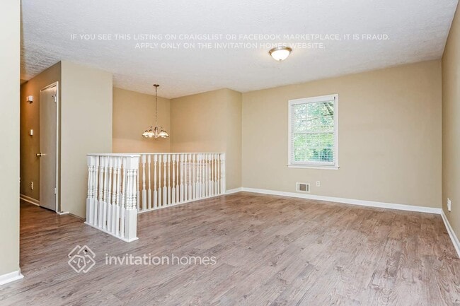 Building Photo - 1367 Classic Dr NE