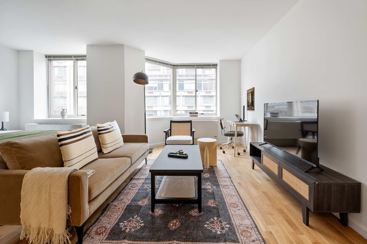 Primary Photo - 1501 Lexington Ave