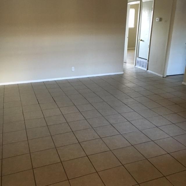 3718 Pleasanton Rd Unit 2, San Antonio, TX 78221 Room for Rent in San