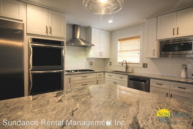 Building Photo - 3 br, 2 bath House - 732 Sailfish Drive