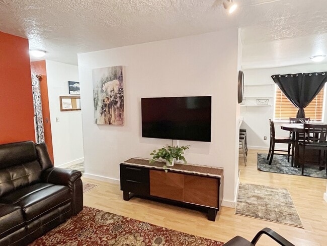 Photo - 7533 Regal Mountain Dr House