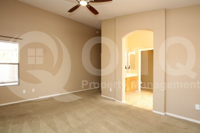 Building Photo - 10234 E Javelina Ave