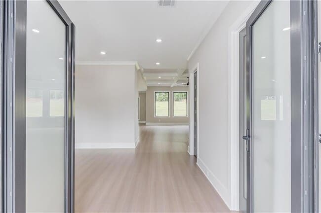 Building Photo - 37 Deer Cyn Dr