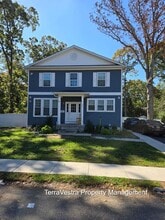 Building Photo - 406 Hamilton Rd