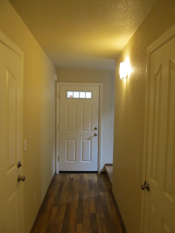 Foto del edificio - 1660 NE Foothill Blvd