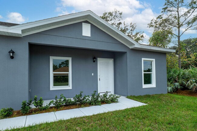 Building Photo - 1193 Altamira St NW