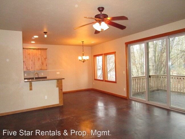 Building Photo - 3 br, 2 bath House - 21 Cedar Pointe B