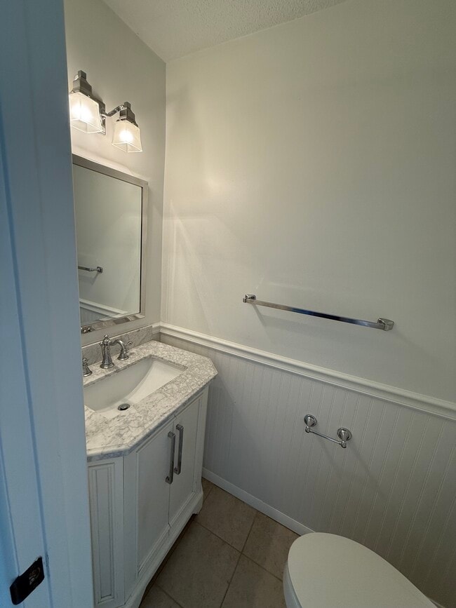 Building Photo - 6115 Heathstone Ln