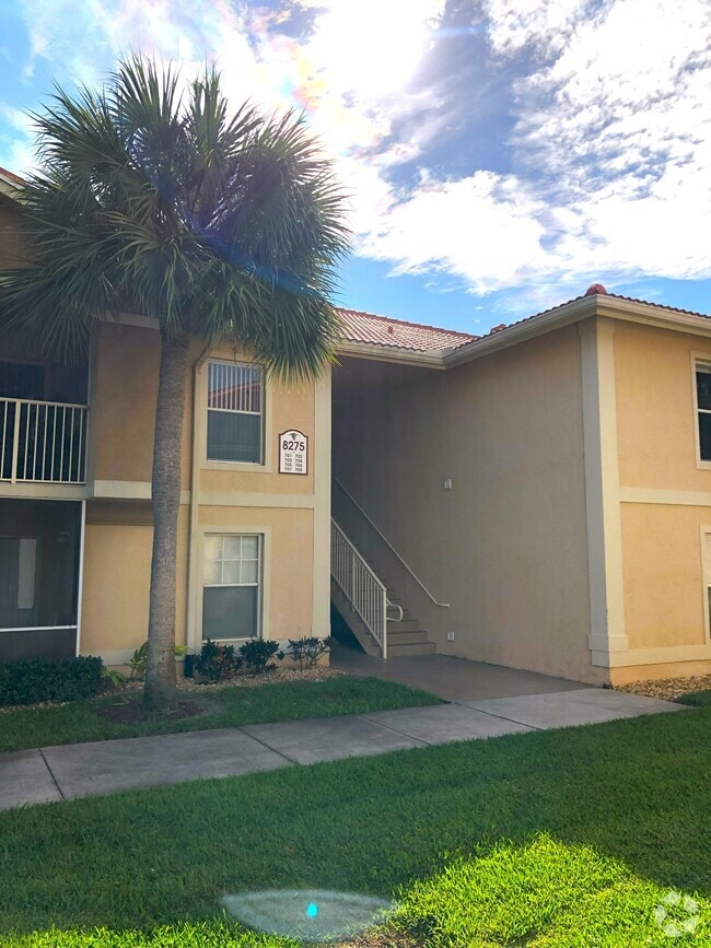 Building Photo - 8255 Ibis Club Dr