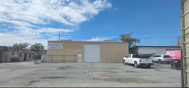 Foto del edificio - 7134 Mohawk Trail