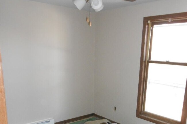 Building Photo - 3907 Country Pl