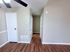 Building Photo - 12655 Ashford Meadow Dr