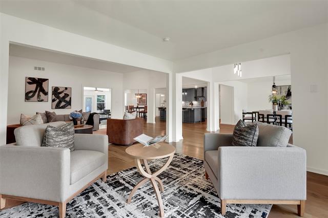 Foto del edificio - 6910 Midcrest Dr
