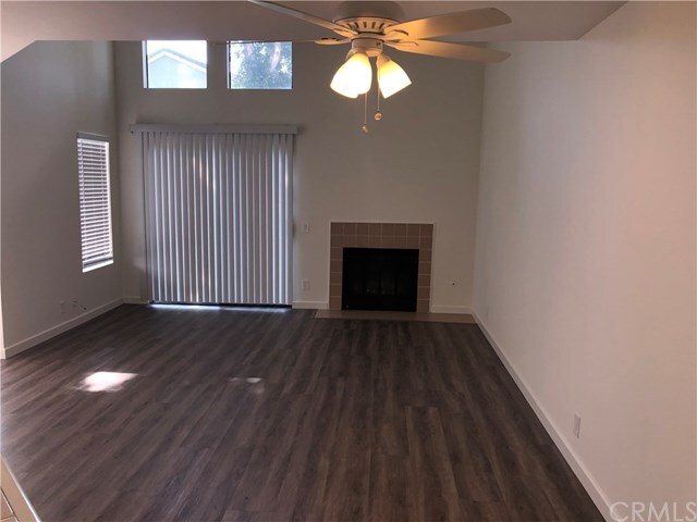 Building Photo - 37 Briarglen
