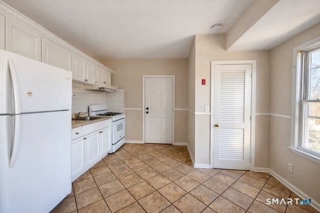 Foto del edificio - 1132 Hancock Ave