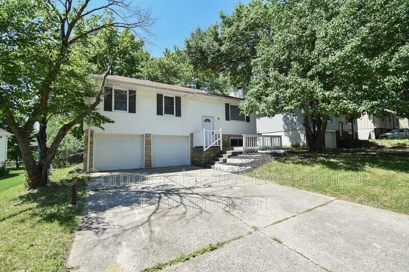 19805 E 17th Terrace N, Independence, MO 64056 House for Rent in