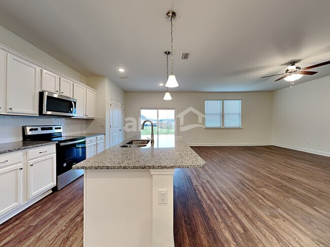 Building Photo - 5317 Virtue Ave
