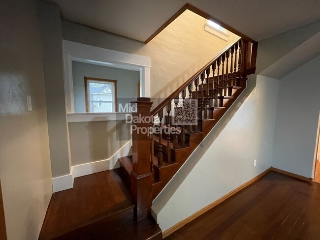 Building Photo - 700 S Wisconsin- 3 bedroom house