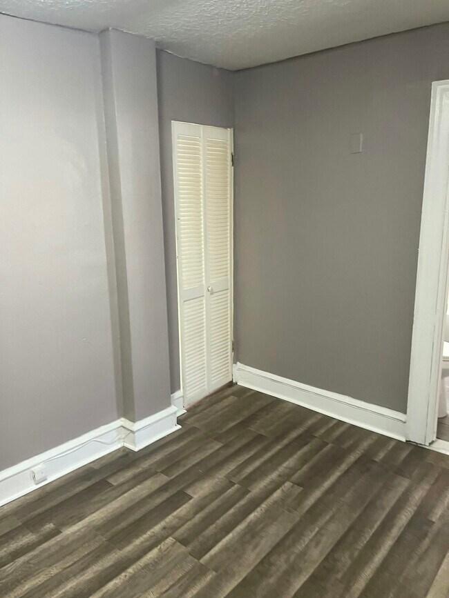 Foto del edificio - 6437 N Broad St